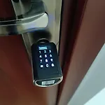 Bright City Center Apartment - Flexiblecheckins